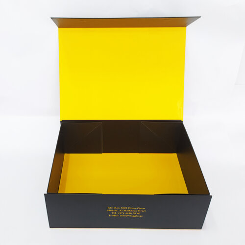 folding box with ribbon